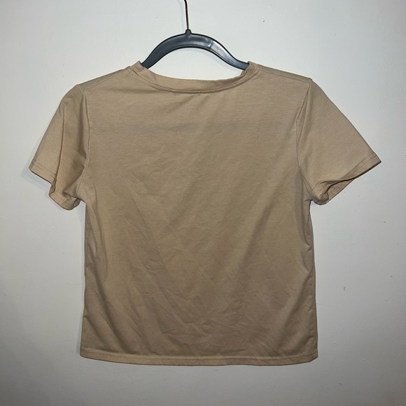 Romwe Graphic T-shirt Women’s Small - Picture 3 of 3